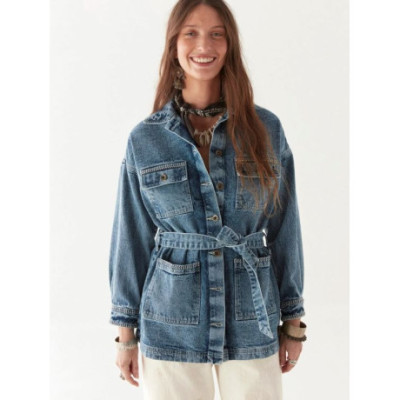Veste Maison Hotel